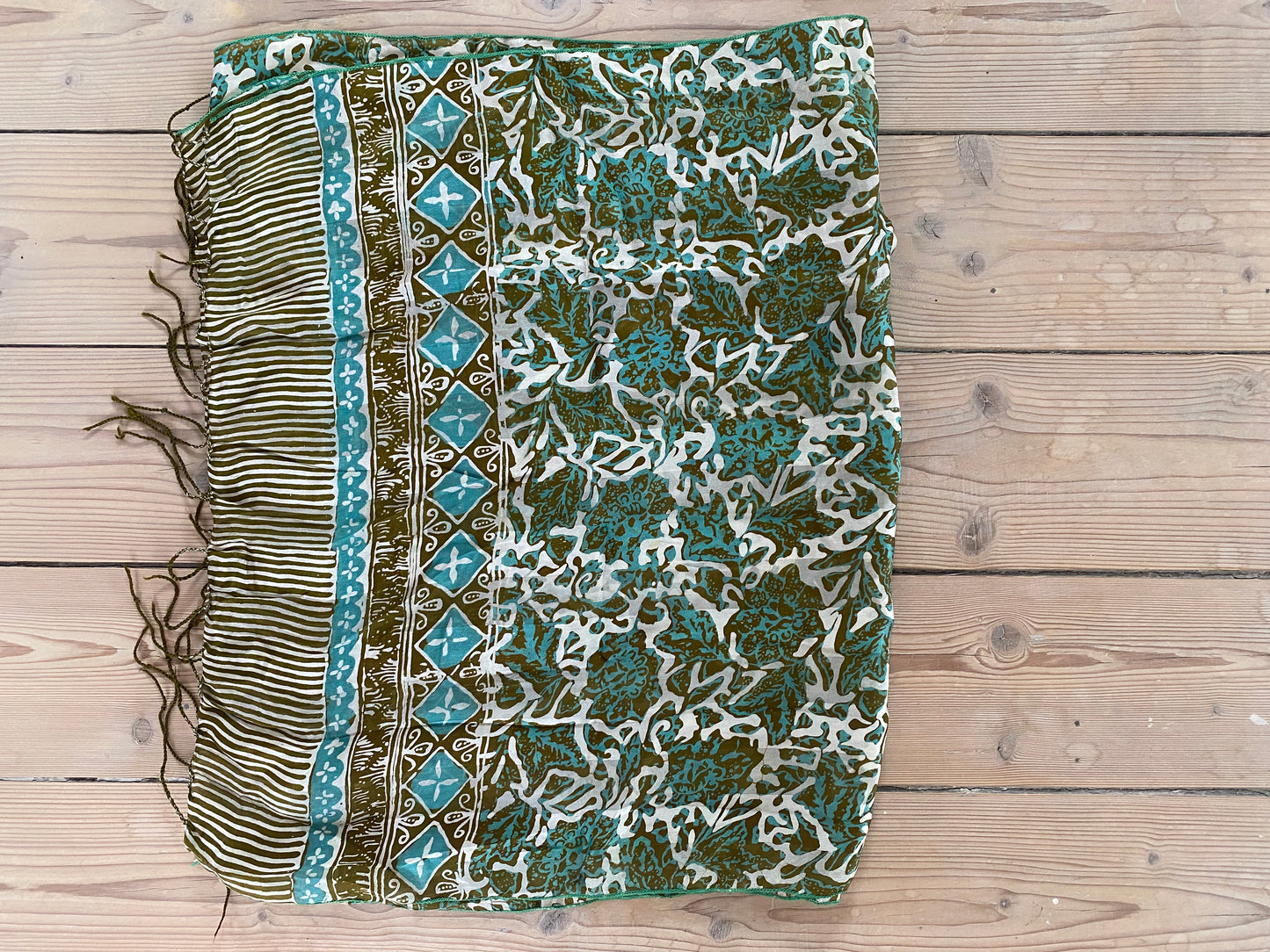 100% Silk Scarf Light Green