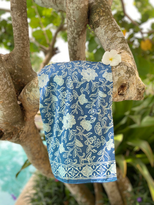 100% silk sarong Sky Blue