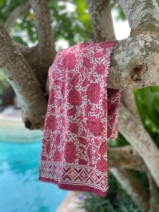 100% silk sarong pink